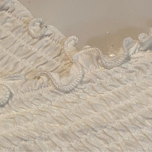 Heart and Hips Off White Criss Cross Stretchy Crop Top Size S NWT - Picture 13 of 16